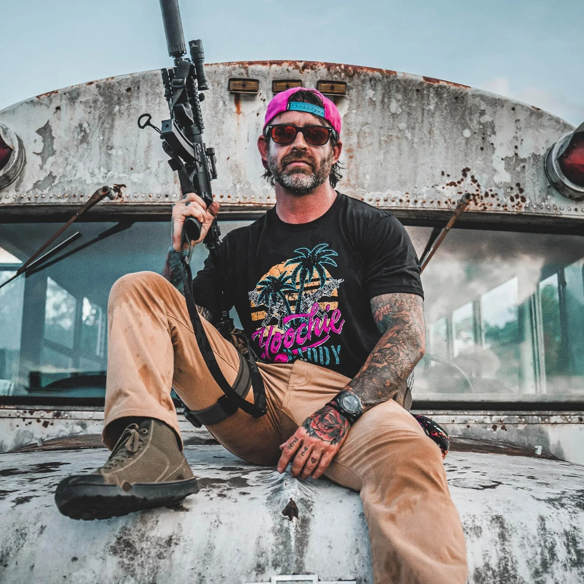 Hoochie Daddy Sunset Men's T-Shirt - Combat Iron Apparel Co.
