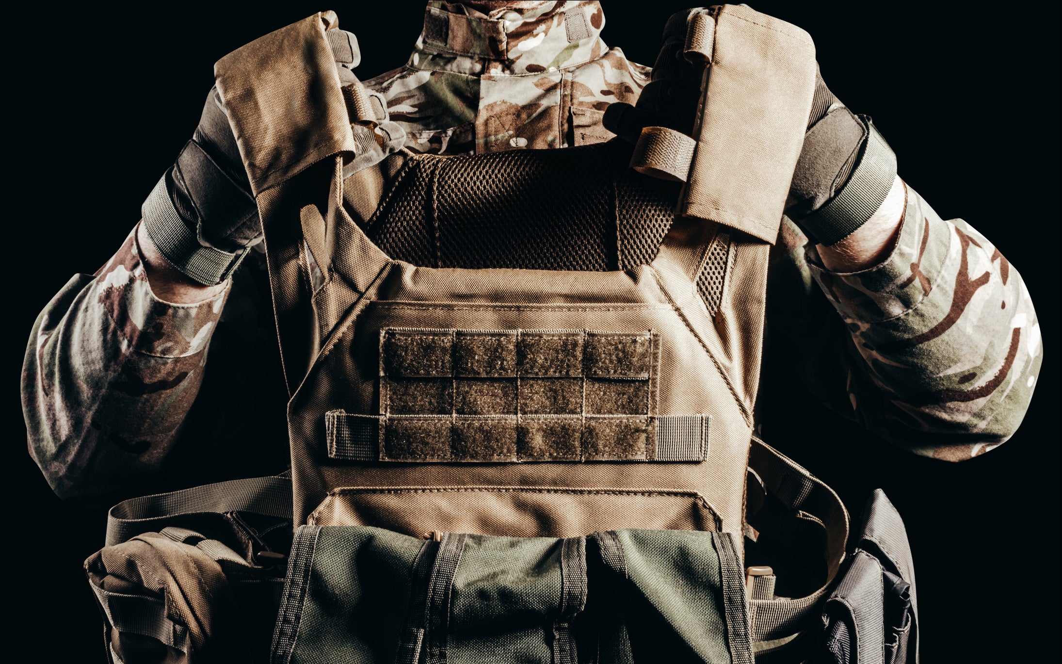 Plate Carrier vs Chest Rigs: Which One Should You Use?