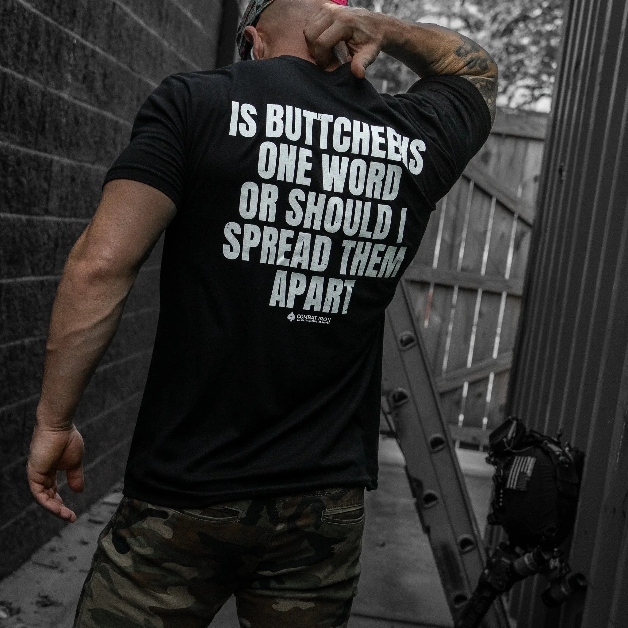 Is Buttcheeks One Word Or Should I Spread Them Apart Men's T-Shirt - Combat Iron Apparel Co.