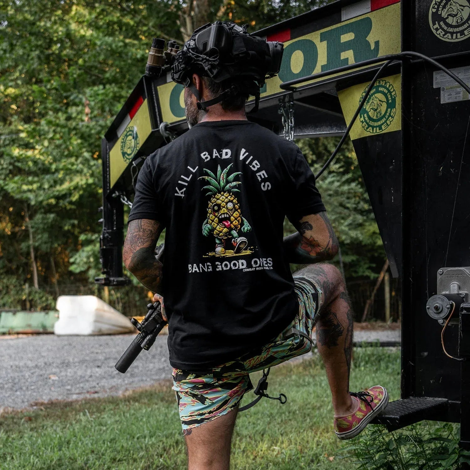 Kill Bad Vibes Men's T-Shirt - Combat Iron Apparel Co.